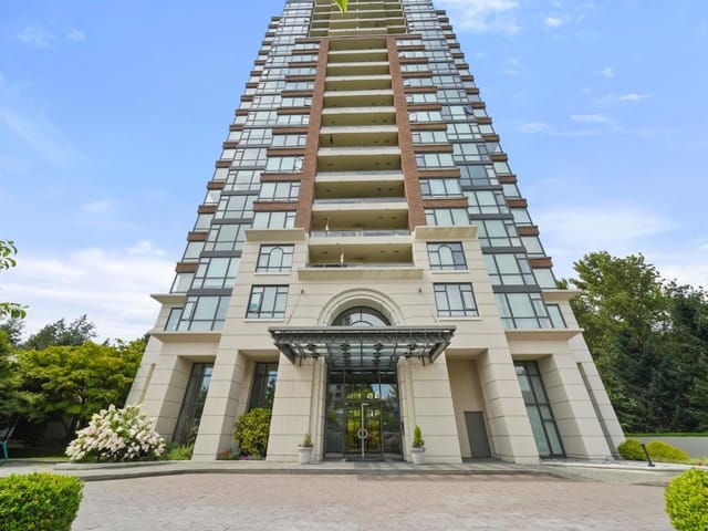Apartment for sale in Burnaby, Burnaby South, 407 6837 Station Hill Drive, 263099604 | Realtylink.org