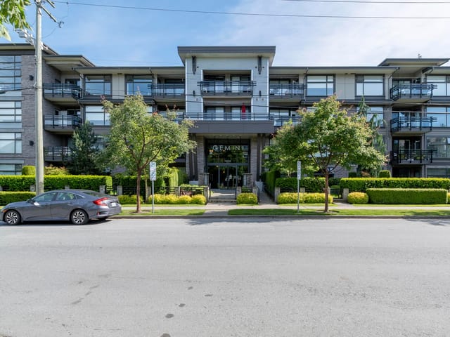 Apartment for sale in Surrey, South Surrey White Rock, 106 15310 17a Avenue, 263099711 | Realtylink.org