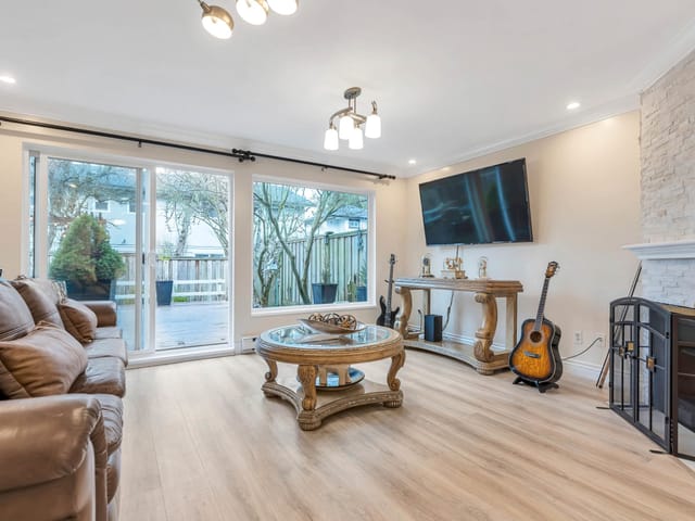 Apartment for sale in Delta, Ladner, 105 4889 53 Street, 263099745 | Realtylink.org