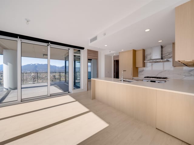 Apartment for sale in Burnaby, Burnaby North, 4203 4890 Lougheed Highway, 263099866 | Realtylink.org