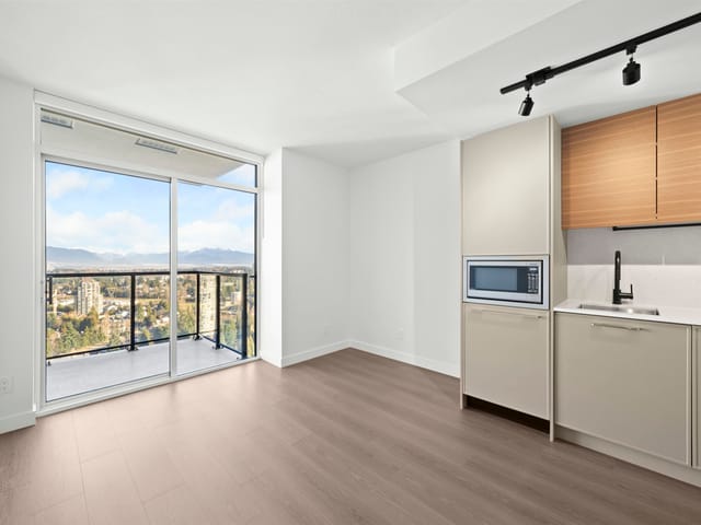 Apartment for sale in Surrey, North Surrey, 3606 13745 George Junction, 263099896 | Realtylink.org