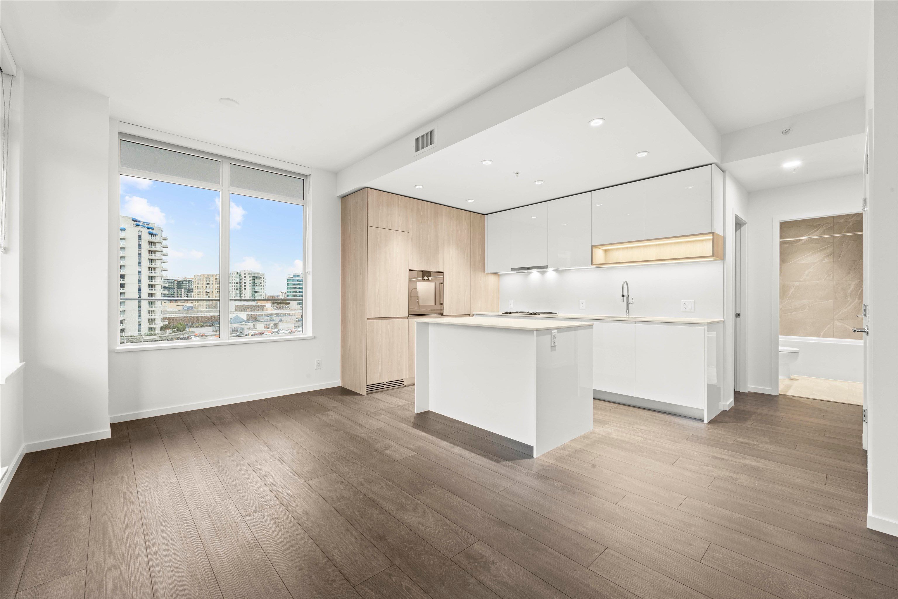 Apartment for sale in Richmond, Richmond, 601 6200 Minoru Boulevard, 263099947 | Realtylink.org