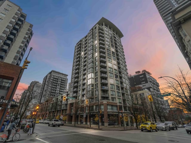 Apartment for sale in Vancouver, Vancouver West, 613 1082 Seymour Street, 263099949 | Realtylink.org