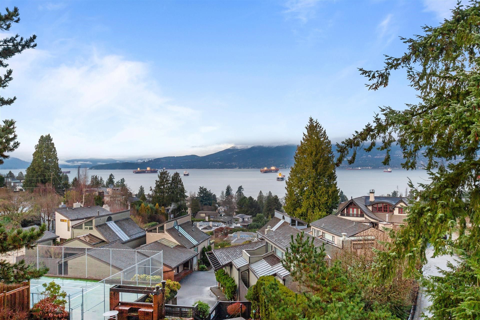 House for sale in Vancouver, Vancouver West, 1995 Sasamat Place, 263099987 | Realtylink.org