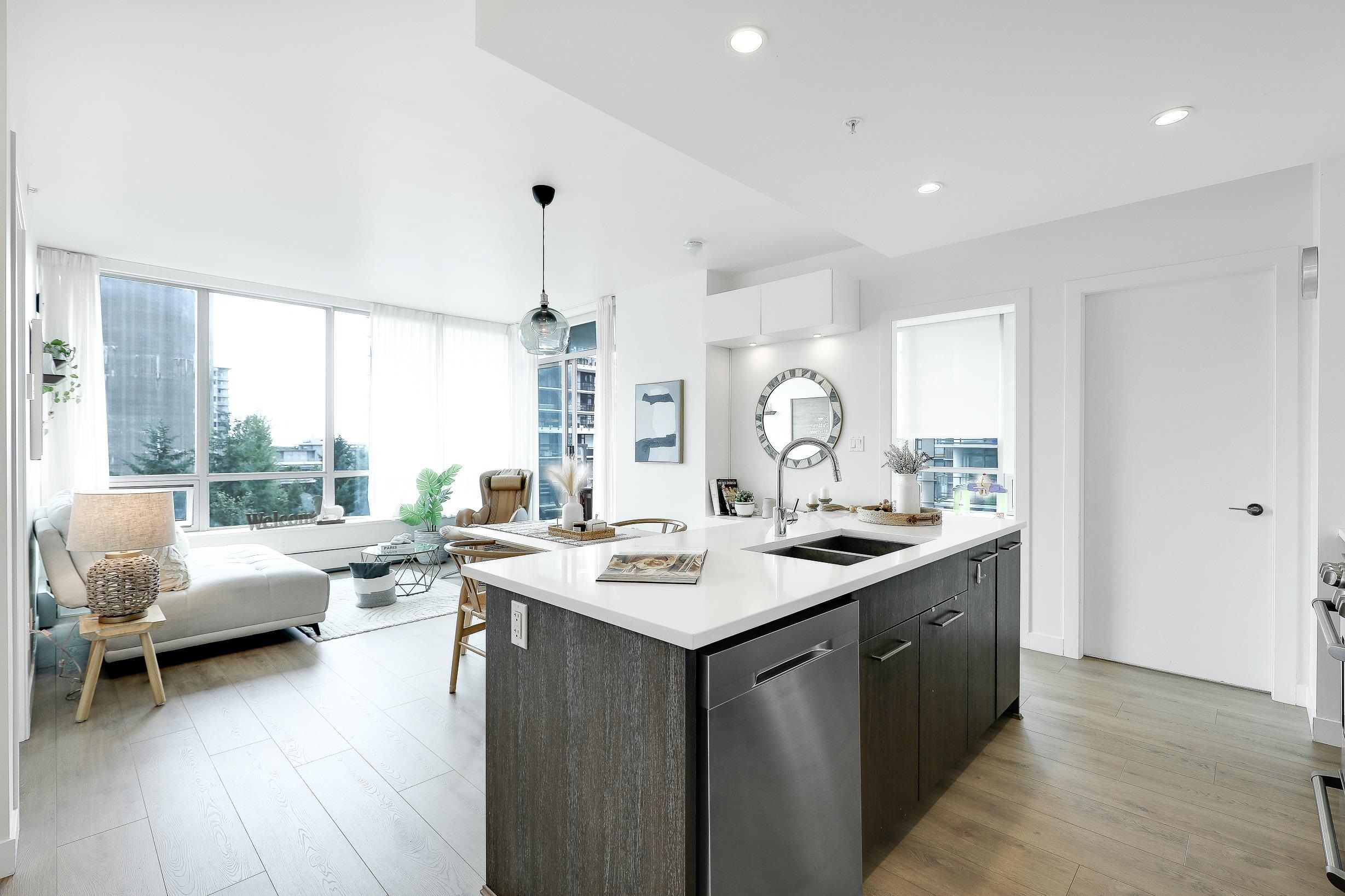 Apartment for sale in Burnaby, Burnaby North, 803 9060 University Crescent, 263100020 | Realtylink.org