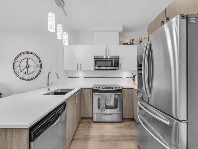 Apartment for sale in Surrey, Surrey, 405 8733 160 Street, 263100137 | Realtylink.org