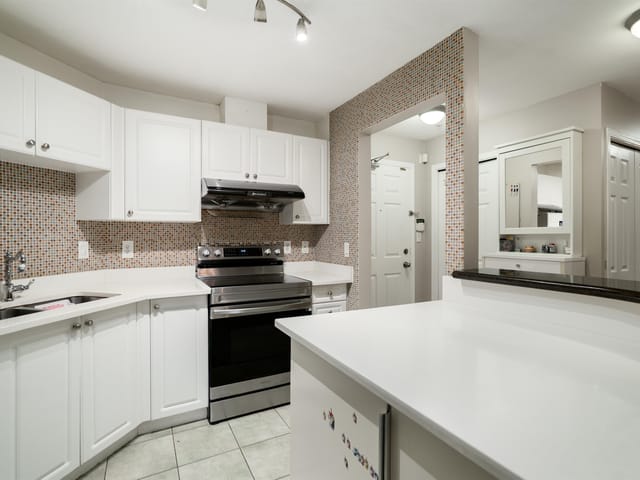 Apartment for sale in New Westminster, New Westminster, 101 519 Twelfth Street, 263100199 | Realtylink.org