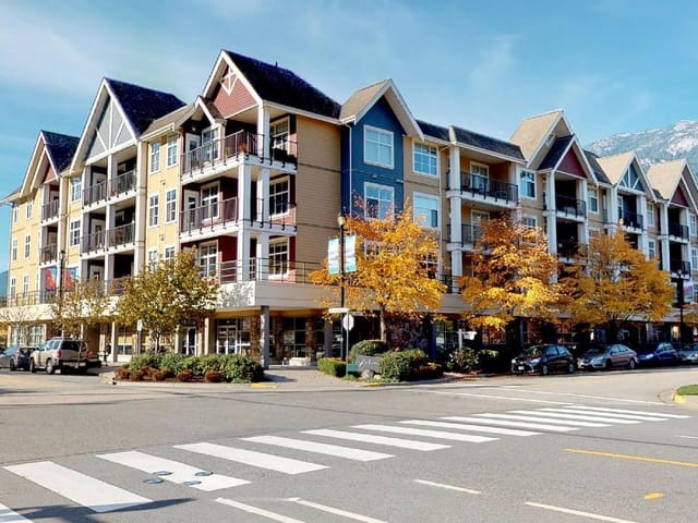 Townhouse for sale in Squamish, Squamish, 1320 Main Street, 263100320 | Realtylink.org