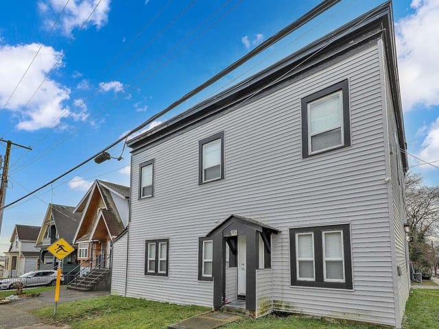 Fourplex for sale in New Westminster, New Westminster, 634 N Tenth Street, 263100361 | Realtylink.org