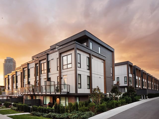 Townhouse for sale in Coquitlam, Coquitlam, 201 715 Ducklow Street, 263100407 | Realtylink.org