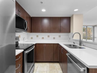 Apartment for sale in Port Moody, Port Moody, 602 290 Newport Drive, 263100495 | Realtylink.org