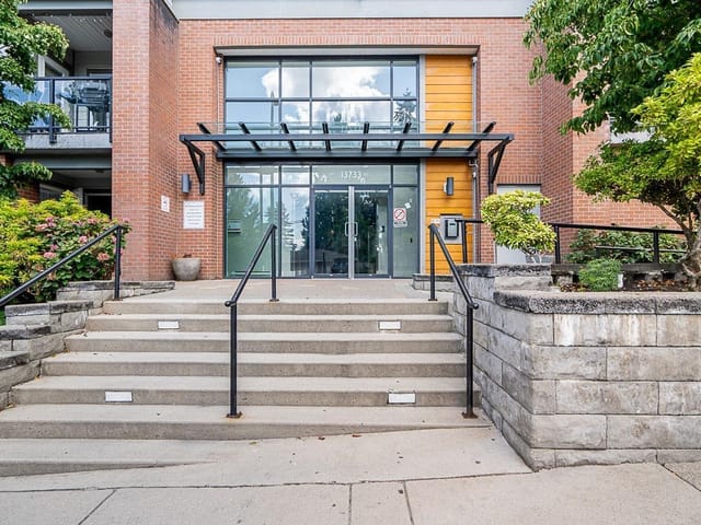 Apartment for sale in Surrey, North Surrey, 306 13733 107a Avenue, 263100651 | Realtylink.org