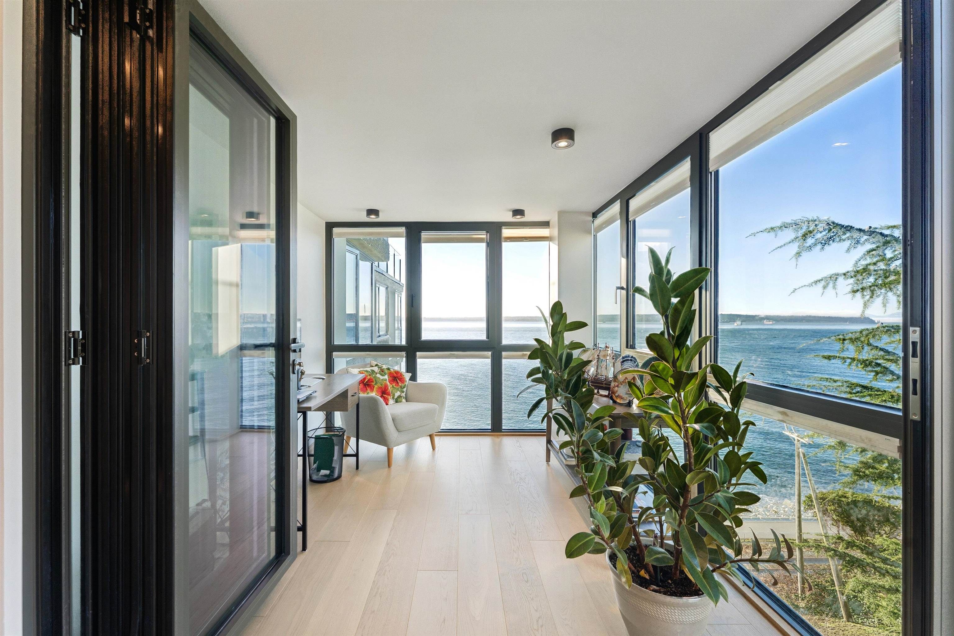 Apartment for sale in West Vancouver, West Vancouver, 502 2090 Argyle Avenue, 263100685 | Realtylink.org