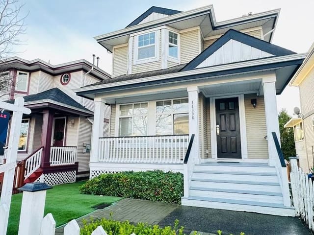 House for sale in Surrey, Surrey, 14896 56a Avenue, 263100699 | Realtylink.org