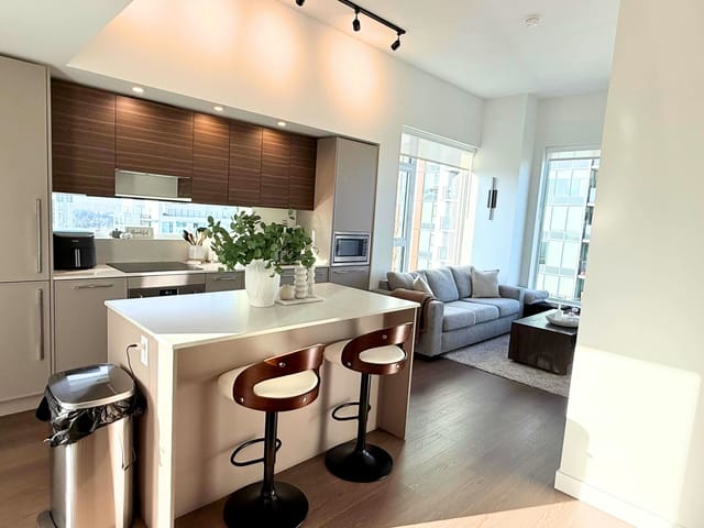 Apartment for sale in Surrey, North Surrey, 3304 13745 George Junction Street, 263100720 | Realtylink.org