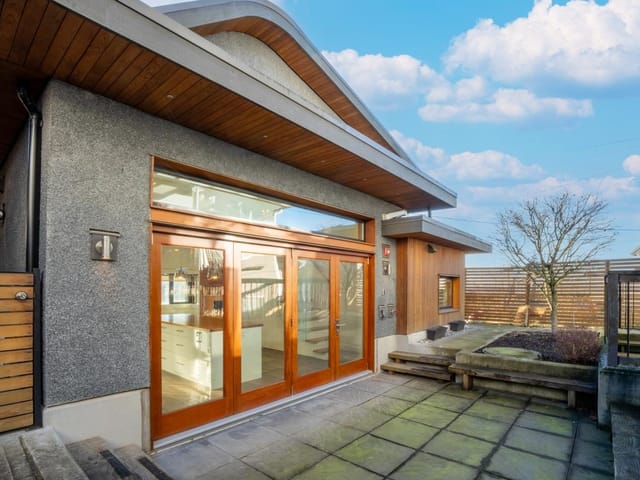 House for rent in Vancouver, Vancouver East, 2122 Newport Avenue, 263100775 | Realtylink.org