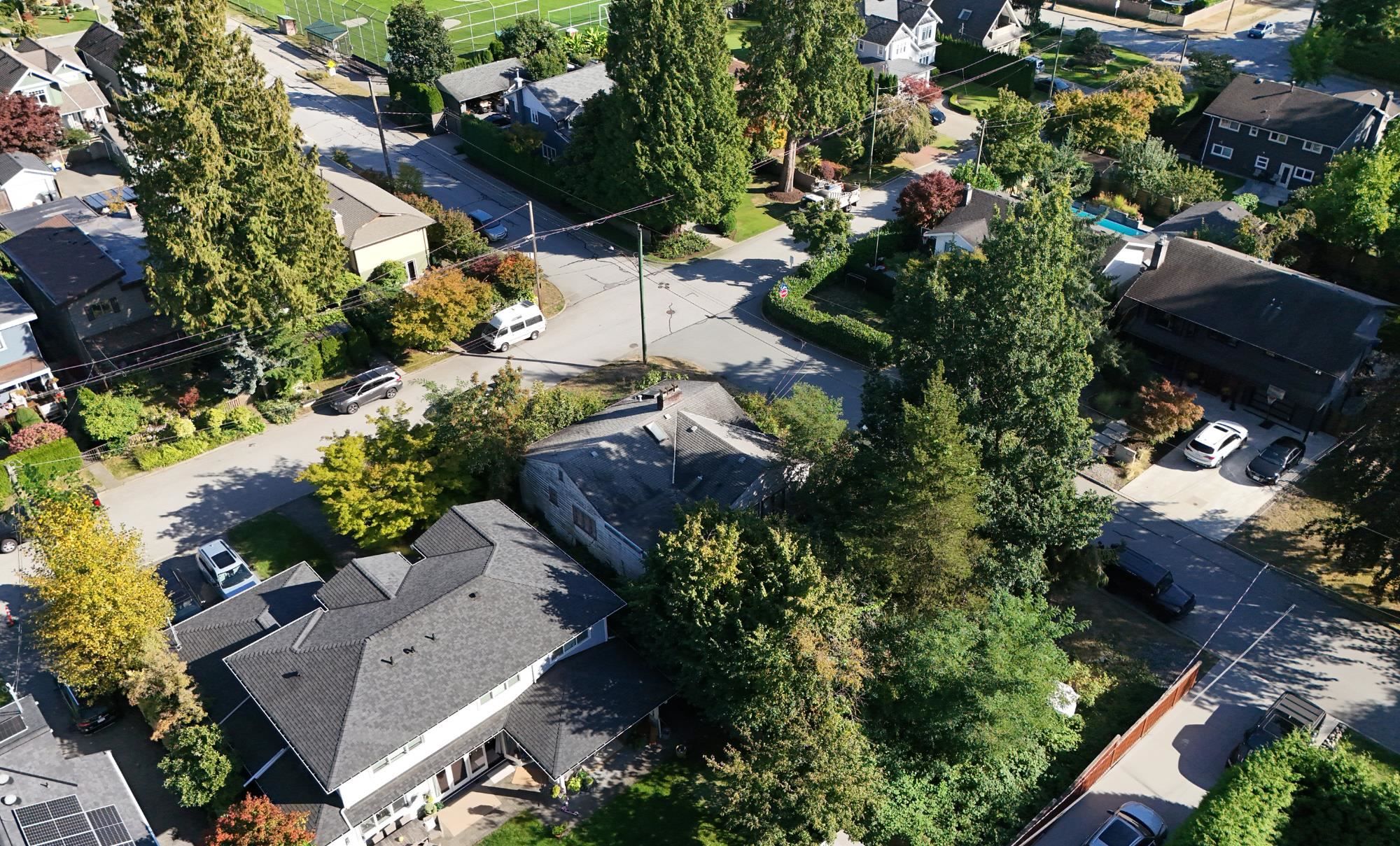 House for sale in North Vancouver, North Vancouver, 2405 Lloyd Avenue, 263100874 | Realtylink.org