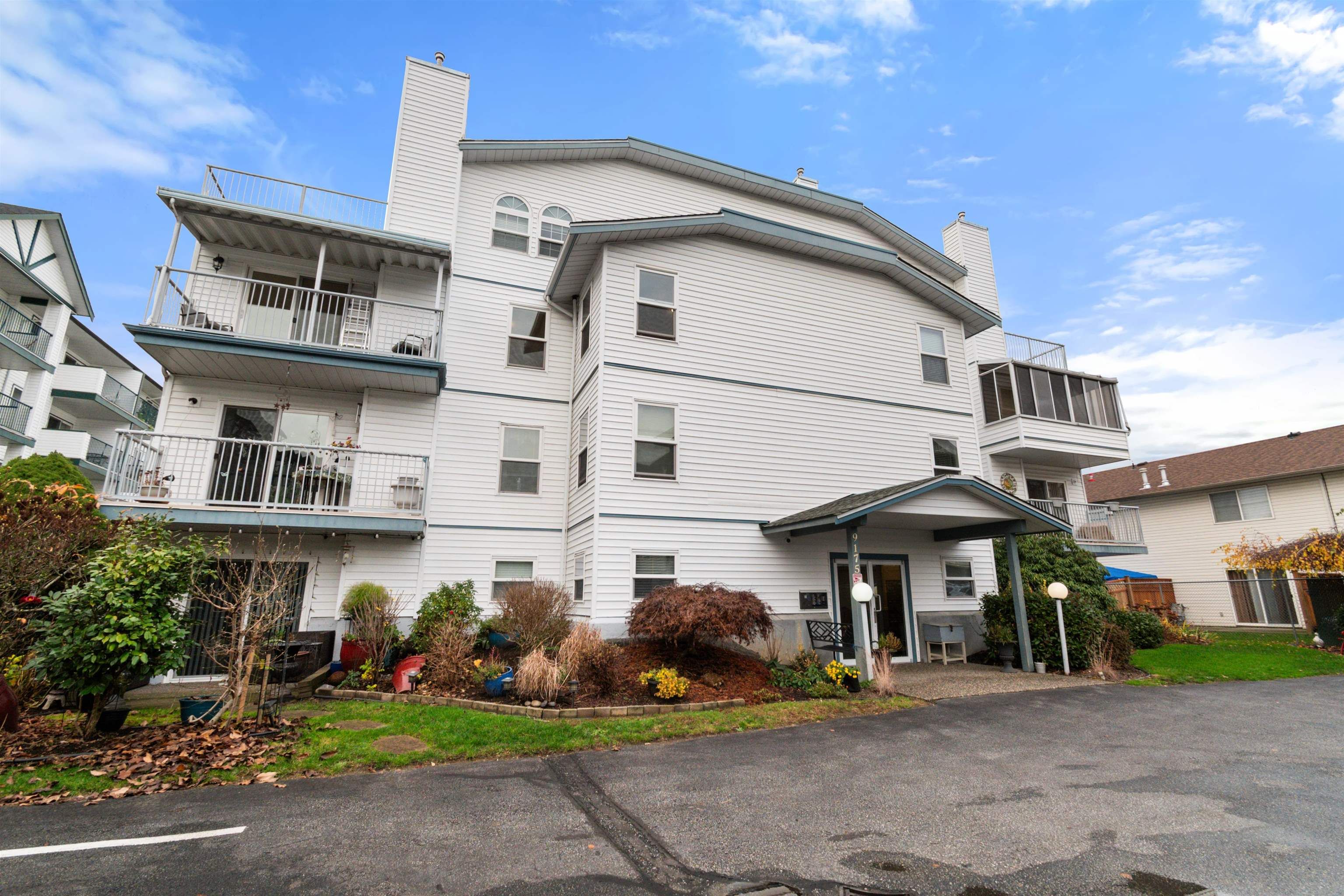 Apartment for sale in Chilliwack, Chilliwack, 301 9175 Edward Street, 263100888 | Realtylink.org