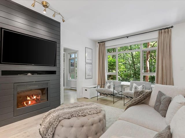 Apartment for sale in Port Moody, Port Moody, 106 200 Capilano Road, 263100981 | Realtylink.org