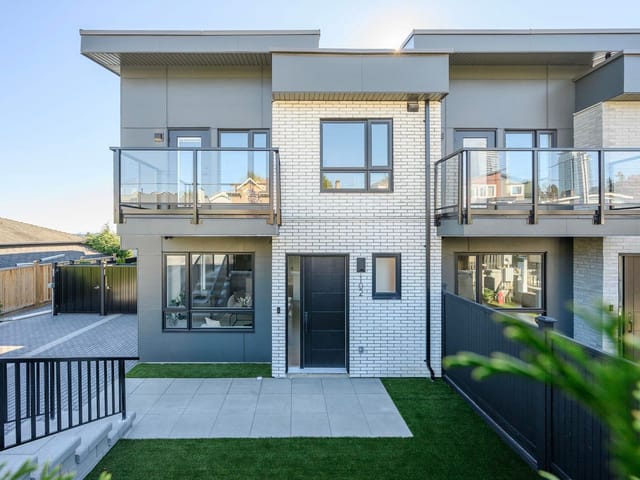 1/2 Duplex for sale in Coquitlam, Coquitlam, 102 1132 Madore Avenue, 263101022 | Realtylink.org