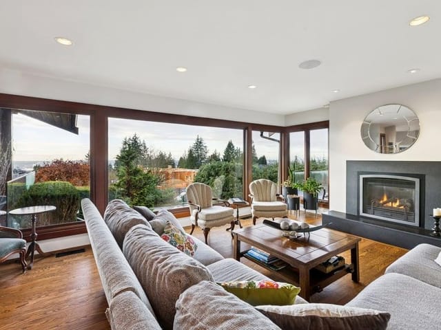 House for rent in North Vancouver, North Vancouver, 124 Carisbrooke Crescent, 263101037 | Realtylink.org