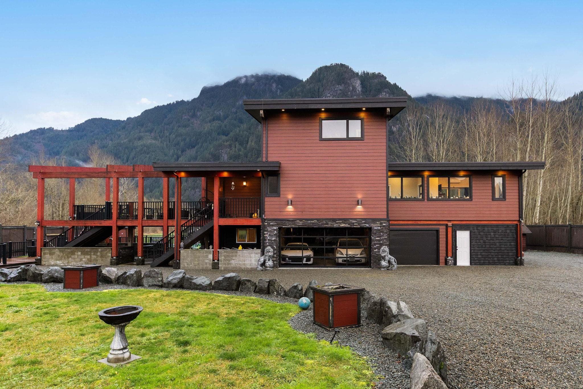 House for sale in Laidlaw, Hope & Area, 58560 Trans Canada Highway, 263101437 | Realtylink.org