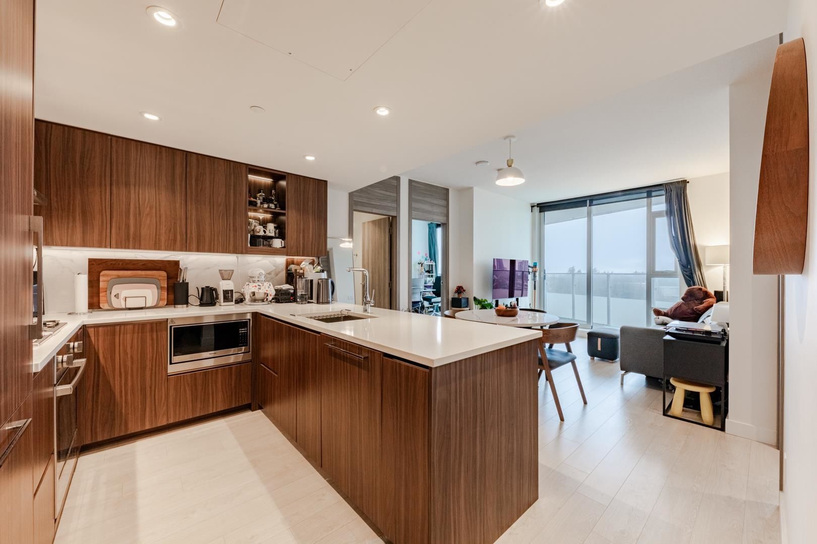 Apartment for sale in Surrey, North Surrey, 1803 9887 Whalley Boulevard, 263101469 | Realtylink.org