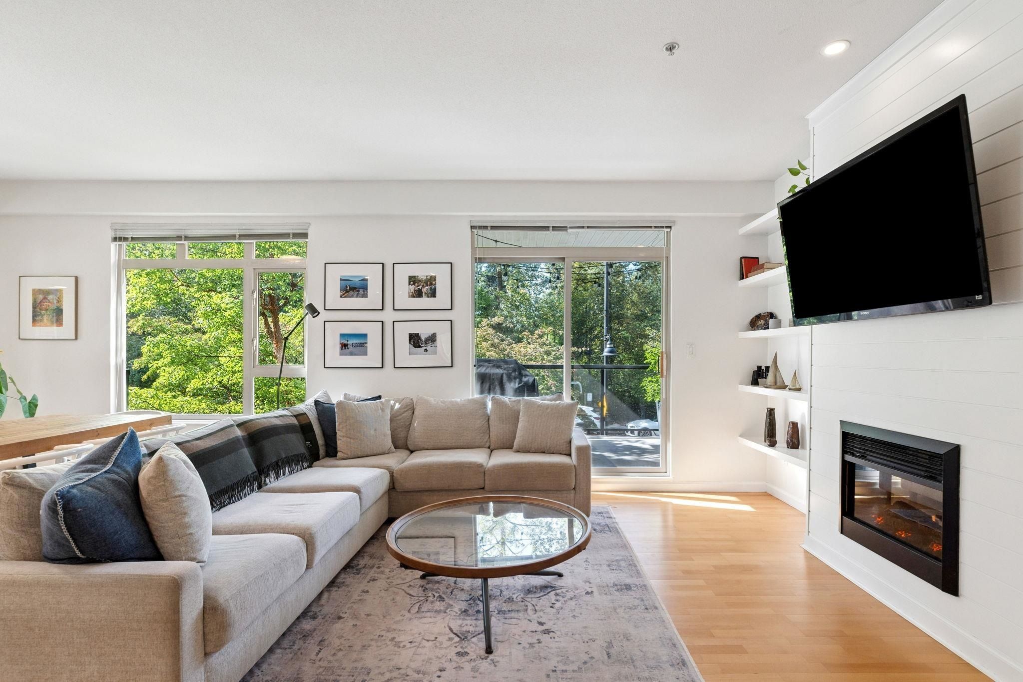 Apartment for sale in Port Moody, Port Moody, 219 100 Capilano Road, 263101509 | Realtylink.org