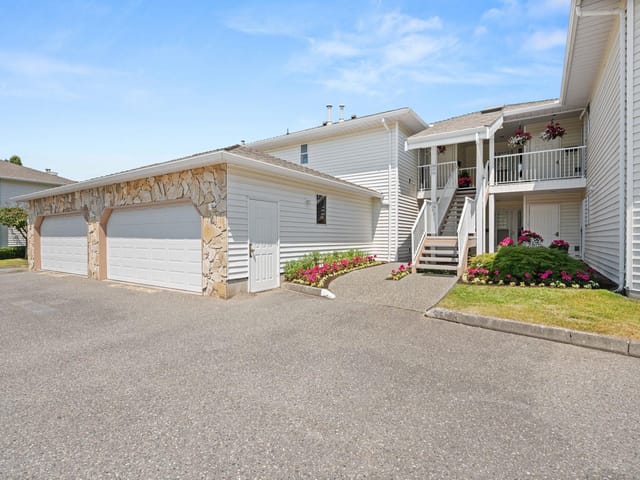 Townhouse for sale in Surrey, Surrey, 131 7156 121 Street, 263101561 | Realtylink.org