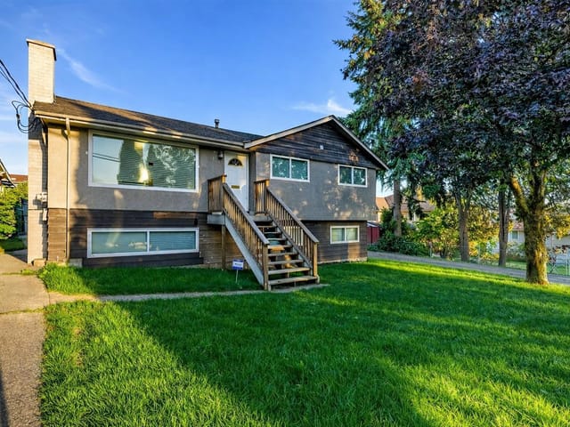 House for sale in Coquitlam, Coquitlam, 371 Blue Mountain Street, 263101591 | Realtylink.org