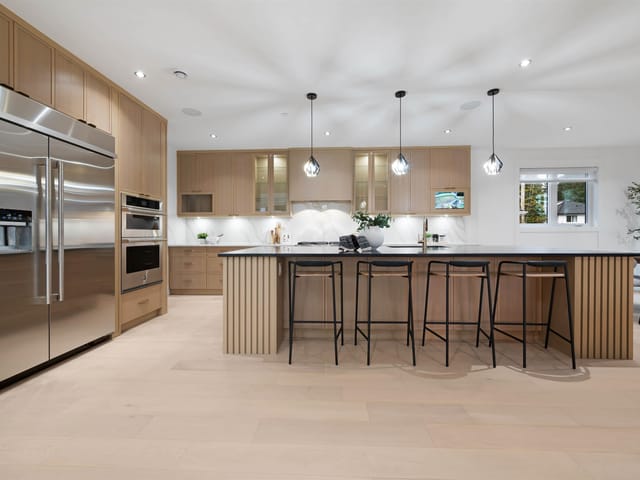 House for sale in White Rock, South Surrey White Rock, 13915 Blackburn Avenue, 263101661 | Realtylink.org