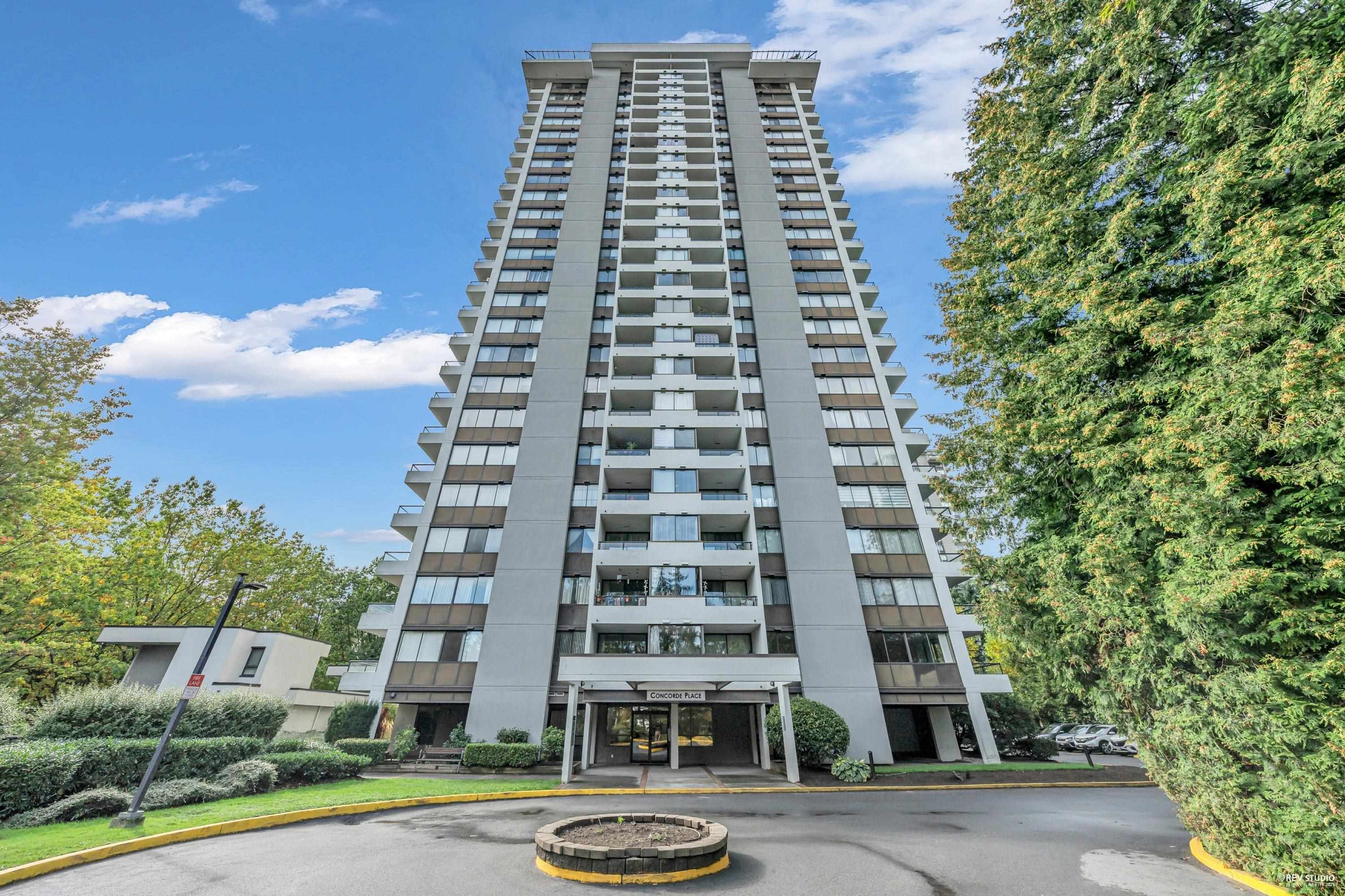 Apartment for sale in Burnaby, Burnaby North, 2402 9521 Cardston Court, 263101688 | Realtylink.org