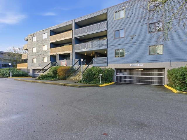 Apartment for sale in Surrey, Cloverdale, 306 5906 176a Street, 263101765 | Realtylink.org