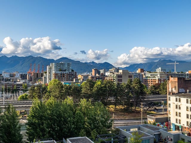 Apartment for sale in Vancouver, Vancouver East, 1002 120 Milross Avenue, 263101779 | Realtylink.org