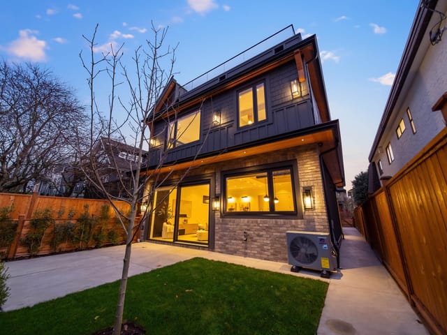 1/2 Duplex for sale in Vancouver, Vancouver East, 2 1841 Parker Street, 263101786 | Realtylink.org