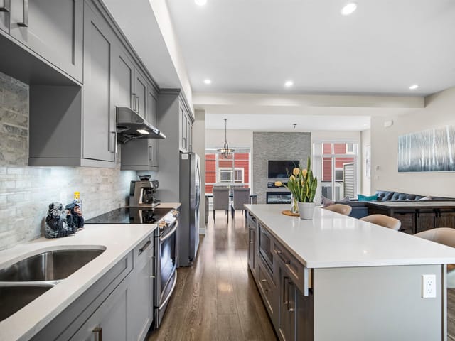 Townhouse for sale in Surrey, Cloverdale, 12 6945 185 Street, 263101956 | Realtylink.org