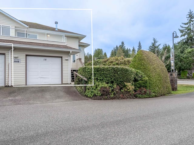 Townhouse for sale in Sechelt, Sunshine Coast, 18 5610 Trail Avenue, 263101989 | Realtylink.org