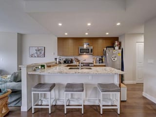 Apartment for sale in Sunshine Valley, Sunshine Coast, 210 5725 Teredo Street, 263101991 | Realtylink.org