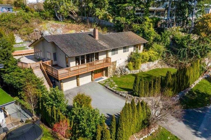 House for sale in West Vancouver, West Vancouver, 3895 Southridge Avenue, 263102201 | Realtylink.org