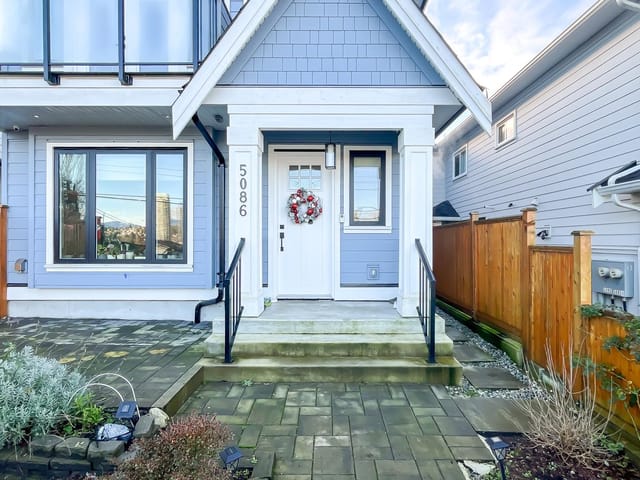 1/2 Duplex for sale in Burnaby, Burnaby North, 5086 Manor Street, 263102231 | Realtylink.org