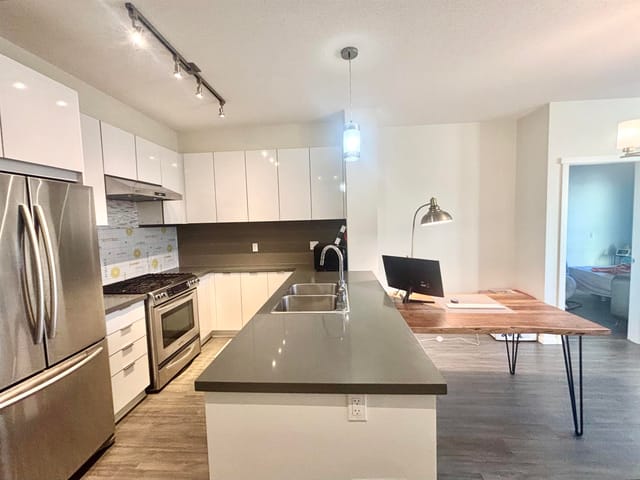 Apartment for sale in Coquitlam, Coquitlam, 309 3107 Windsor Gate, 263102245 | Realtylink.org