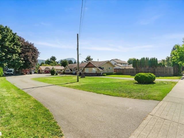 House for sale in Chilliwack, Sardis, 45240 South Sumas Road, 263102252 | Realtylink.org