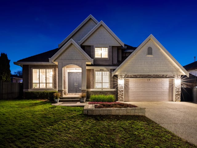 House for sale in Surrey, Surrey, 8741 163a Street, 263102311 | Realtylink.org