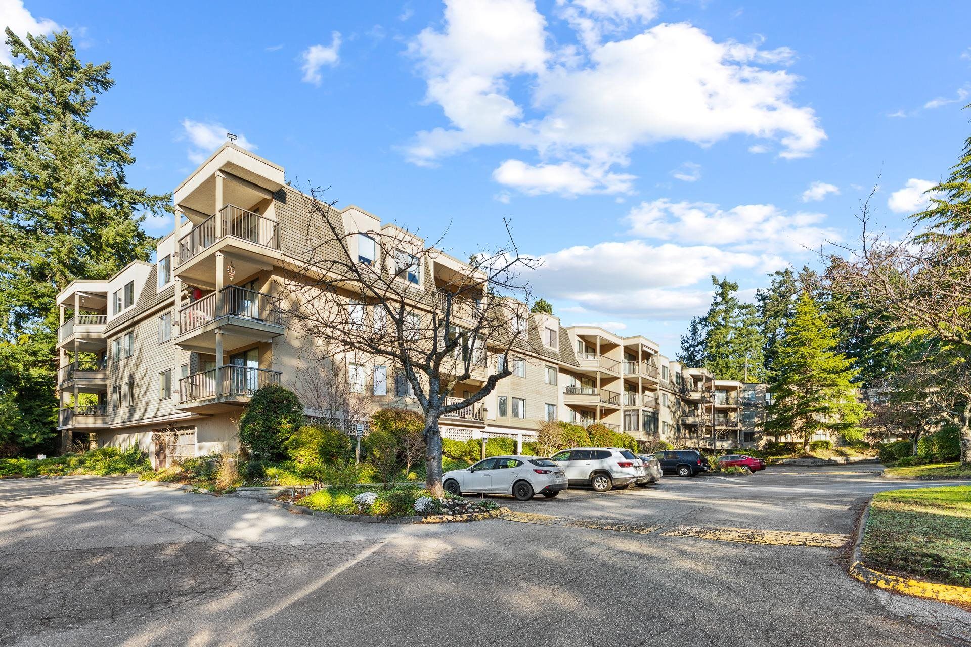 Apartment for sale in Surrey, South Surrey White Rock, 301 1760 Southmere Crescent, 263102396 | Realtylink.org