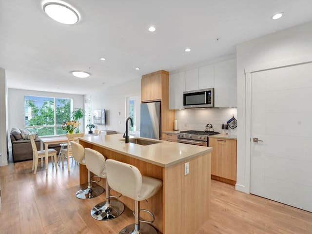 Apartment for sale in Coquitlam, Coquitlam, 311 707 Como Lake Avenue, 263102509 | Realtylink.org