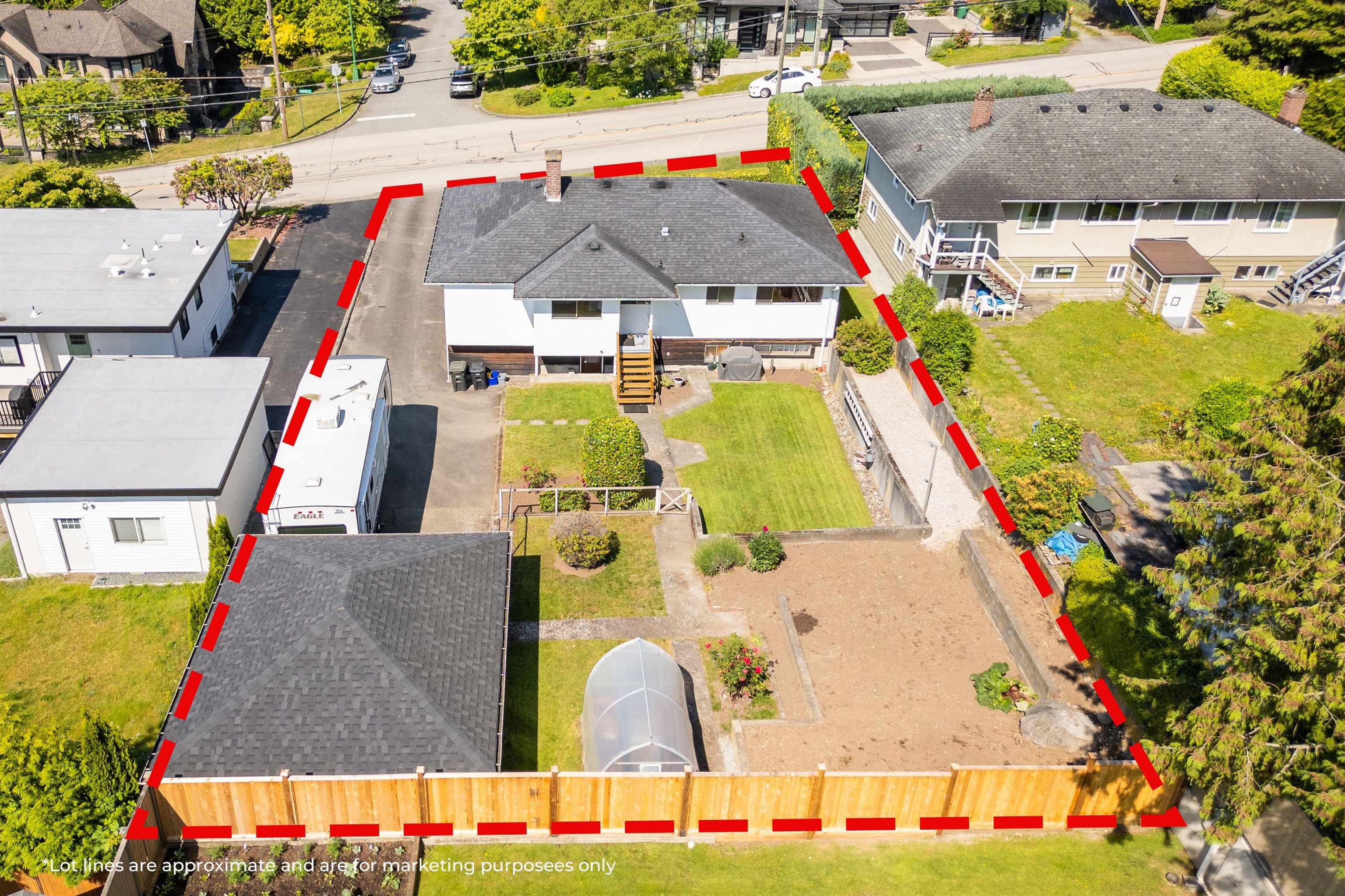 House for sale in Burnaby, Burnaby South, 7988 Sussex Avenue, 263102519 | Realtylink.org