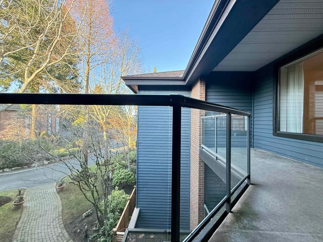 Apartment for sale in Surrey, South Surrey White Rock, 301 15300 17 Avenue, 263102532 | Realtylink.org