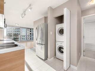 Apartment for sale in Surrey, North Surrey, 1805 9981 Whalley Boulevard, 263102535 | Realtylink.org