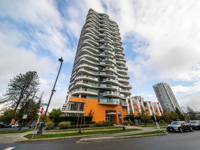Apartment for sale in Surrey, North Surrey, 2202 13303 Central Avenue, 263102573 | Realtylink.org