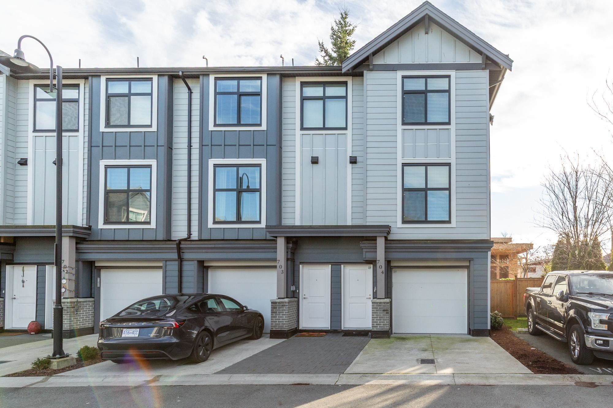 Townhouse for sale in Abbotsford, Abbotsford, 704 2267 McKenzie Road, 263102716 | Realtylink.org